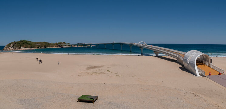 송지호 해변과 죽도 다리, Jukdo Bridge and Songjiho Beach
