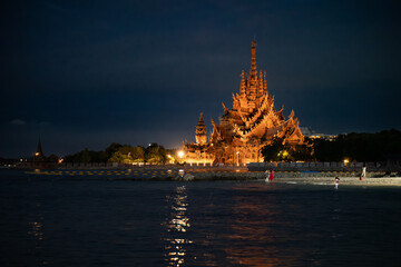 Naklejka premium The Sanctuary of Truth wooden temple in Pattaya, Thailand