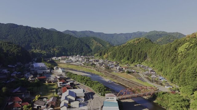 Aerial View of Shimizu, Japan&rsquo;s Top Producer of Budo Sansho Pepper &ndash; Aridagawa, Wakayama 実山椒の生産量日本一「ぶどう山椒の里・清水地区の空撮」和歌山県有田川町