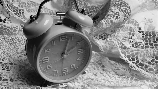 1930's style film of Daylight Saving time ending  