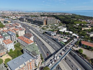 Obraz premium Cinematic Aerial View of Istanbul Highway and Coastline