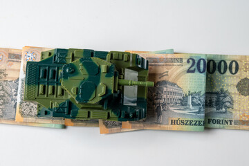 Fototapeta premium Toy Tank On Hungarian Forint Money