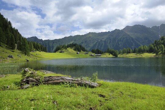 Duisitzkarsee lake, Schladminger Tauern mountains, Styria, Austria, Europe