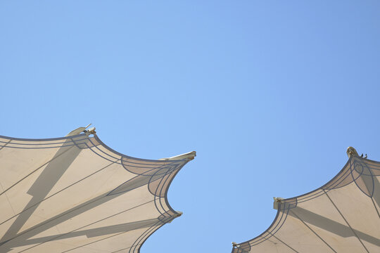 giant umbrella of the Prophet's Mosque