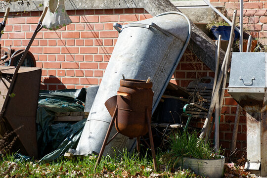 Backyard clutter creating a messy storage area