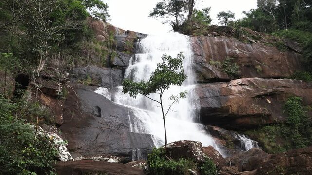 cachoeira na serra do Brigadeiro, Estado de Minas Gerais, Brasil