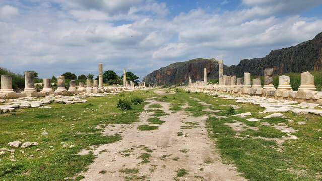 
The olonnaded street of ancient Anavarza in Kozan district of Adana province, one of the grandest Roman streets in Cilicia, leads through the ruins of a vast ancient city