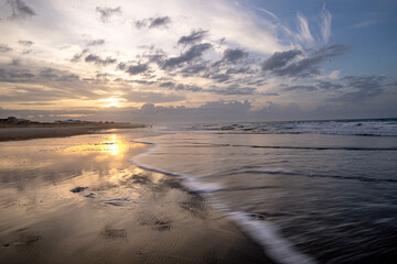 Obraz premium sunrise over the sea