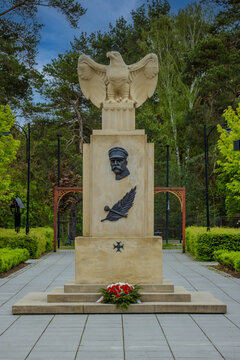 Monument to Marshal J&oacute;zef Piłsudski in Otwock, Poland.