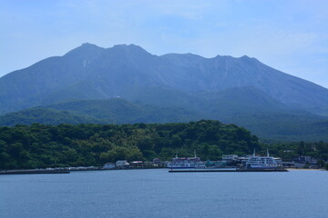 Fototapeta premium 鹿児島県 桜島（北岳・中岳・南岳）