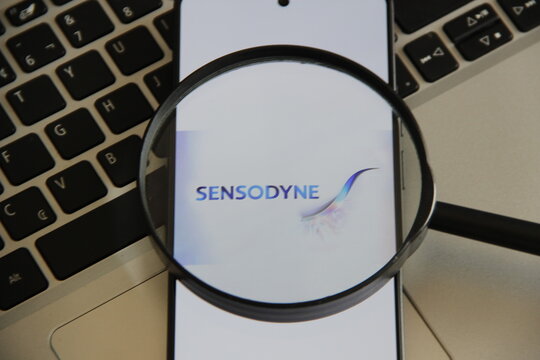 Sensodyne - Linha de cremes dentais e produtos de higiene bucal clinicamente desenvolvida para o al&iacute;vio e tratamento da sensibilidade dent&aacute;ria. 