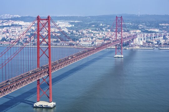 Ponte 25 de Abril, 25th of April Bridge, Tagus river, Lisbon, Lisbon District, Lisboa Region, Portugal