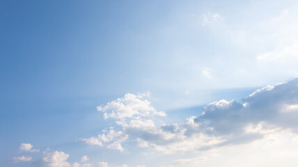 Obraz premium sky and clouds in the weather day outdoor nature environment abstract background.
