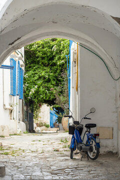 Ruelle dans la ville de Sidi ou Sa&iuml;d en Tunisie