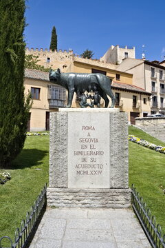 Statue of the she-wolf Luperca nursing the twins Romulus and Remus in Segovia, Spain