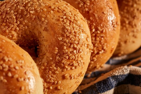 wole sesame bagels