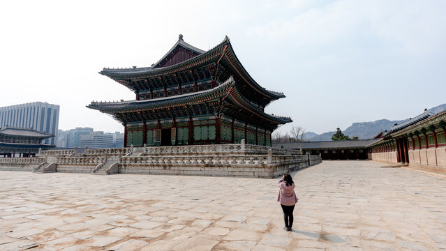 Visitor at Gyeongbokgung Palace in Seoul's rich history