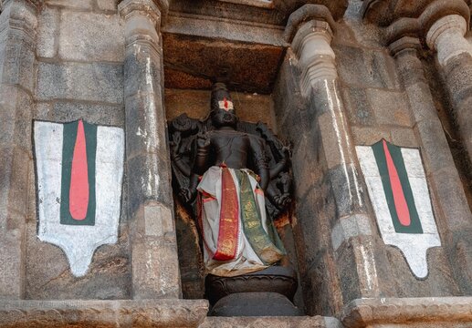The Ranganatha Temple in Srirangam is one of the largest Hindu temple complexes in the world.
