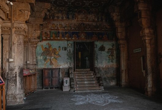 The Ranganatha Temple in Srirangam is one of the largest Hindu temple complexes in the world.