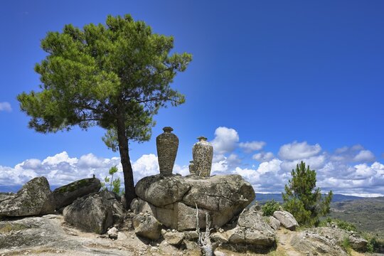 Sculptures along the road to Sortelha, Serra da Estrela, Beira Alta, Portugal