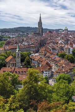 City view, view from the rose garden to the old town, Nydegg church and Bern cathedral, Nydegg district, Bern, Canton of Bern, Switzerland