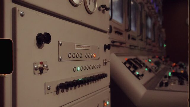 Old computer control panel with blinking lights