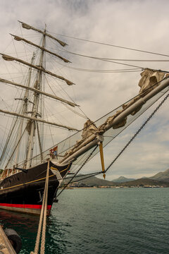 The world's largest sailing brigantine: Nave Italia