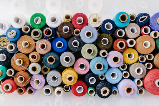 Multicolored cotton reels