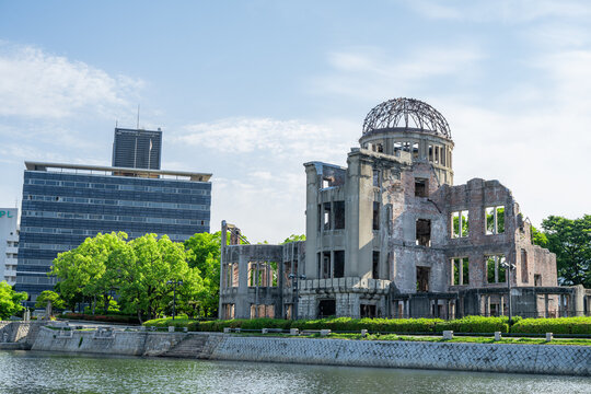 Hiroshima Peace Memorial and Atomic Bomb Dome Riverside Cityscape