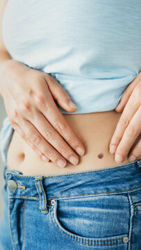 Examining skin for potential cancerous growths