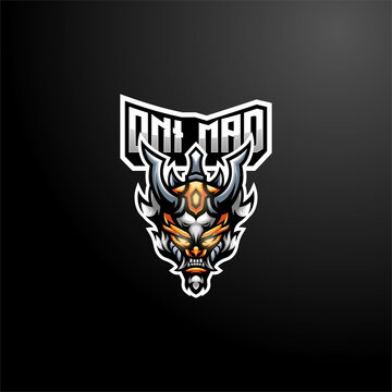 Vektor desain tato kepala macan dan tengkorak dengan wings serta lambang mahkota hitam untuk logo seni kesukuan yang antik