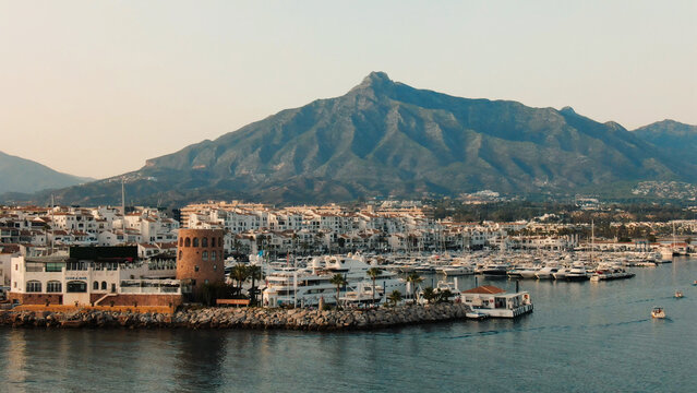 Puerto ban&uacute;s marina and la concha mountain in marbella