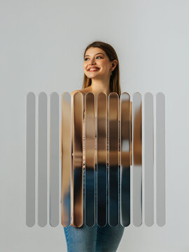 3D glass capsules screen portrait 