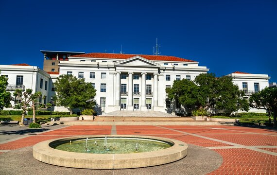 Berkeley, California - June 18, 2023: The historic neoclassical architecture of Sproul Hall on the University of California Berkeley campus featuring a stone fountain and plaza