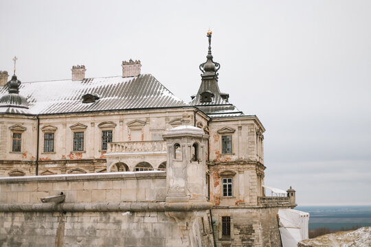 Pidhirtsi Castle is a historic fortress in western Ukraine combining Renaissance palace elegance with Baroque defensive bastions, built in seventeenth century for Polish hetman Stanisław Koniecpolski,