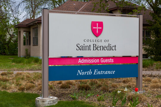 Entrance to the Campus of College of Saint Benedict