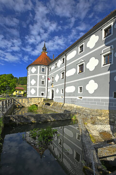 Franciscan monastery in Olimje. Originally a castle Olimje (Grad Olimje) is a 16th-century castle located in the settlement of Olimje, part of the Municipality of Podcetrtek in eastern Slovenia