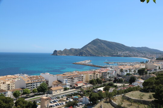 Altea Viewpoint &mdash; White Town, Blue Sea, and Mountains