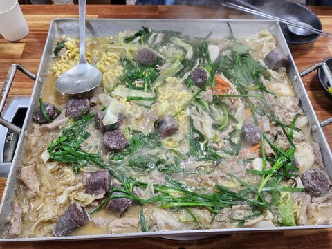 수원 먹거리 백순대볶음