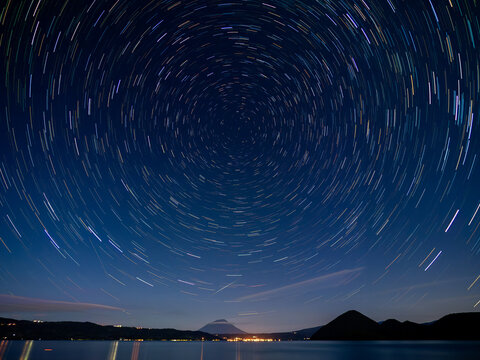 北極星」の写真素材 | 1,921件の無料イラスト画像 | Adobe Stock