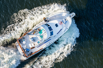 Motor boat. © Tomasz Warszewski