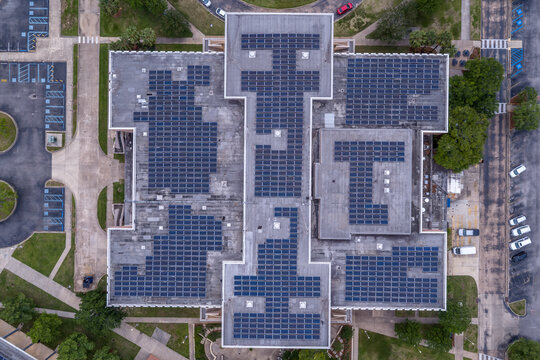 University of New Orleans &mdash; Solar Panel Rooftop Nadir Aerial
