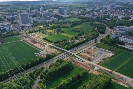 RTW Eschborn &ndash; Luftbilder der Regionaltangente West im Rhein-Main-Gebiet bei Frankfurt