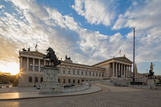Austria, Vienna, view to parliament building at sunset