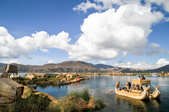 South America, Peru, Uros people living on the floating islands of the Lake Titicaca