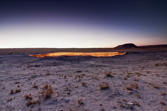 Fire crater, gas crater, "Door to Hell" Darvaza crater,  Derweze or Darvaza, Karakum Desert, Daşoguz Province, Turkmenistan