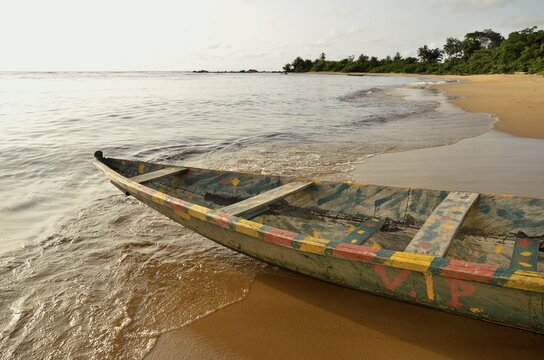 Fishing boat, pirogue, on the beach in Kribi, Cameroon, Central Africa, Africa