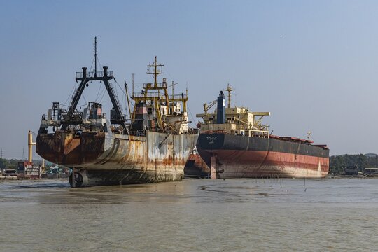 Huge container ships ready to getting break up, Chittagong Ship Breaking Yard, Chittagong, Bangladesh