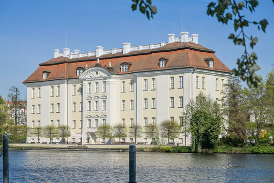Dahme, Schloss K&ouml;penick, Kunstgewerbemuseum, Schlossinsel, Treptow-K&ouml;penick, Berlin, Deutschland