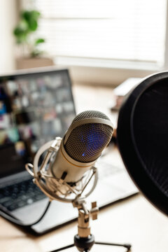 Microphone on the air with filter for video conference calling on laptop computer